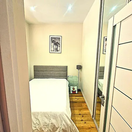 Nissalabella * Νίκαια